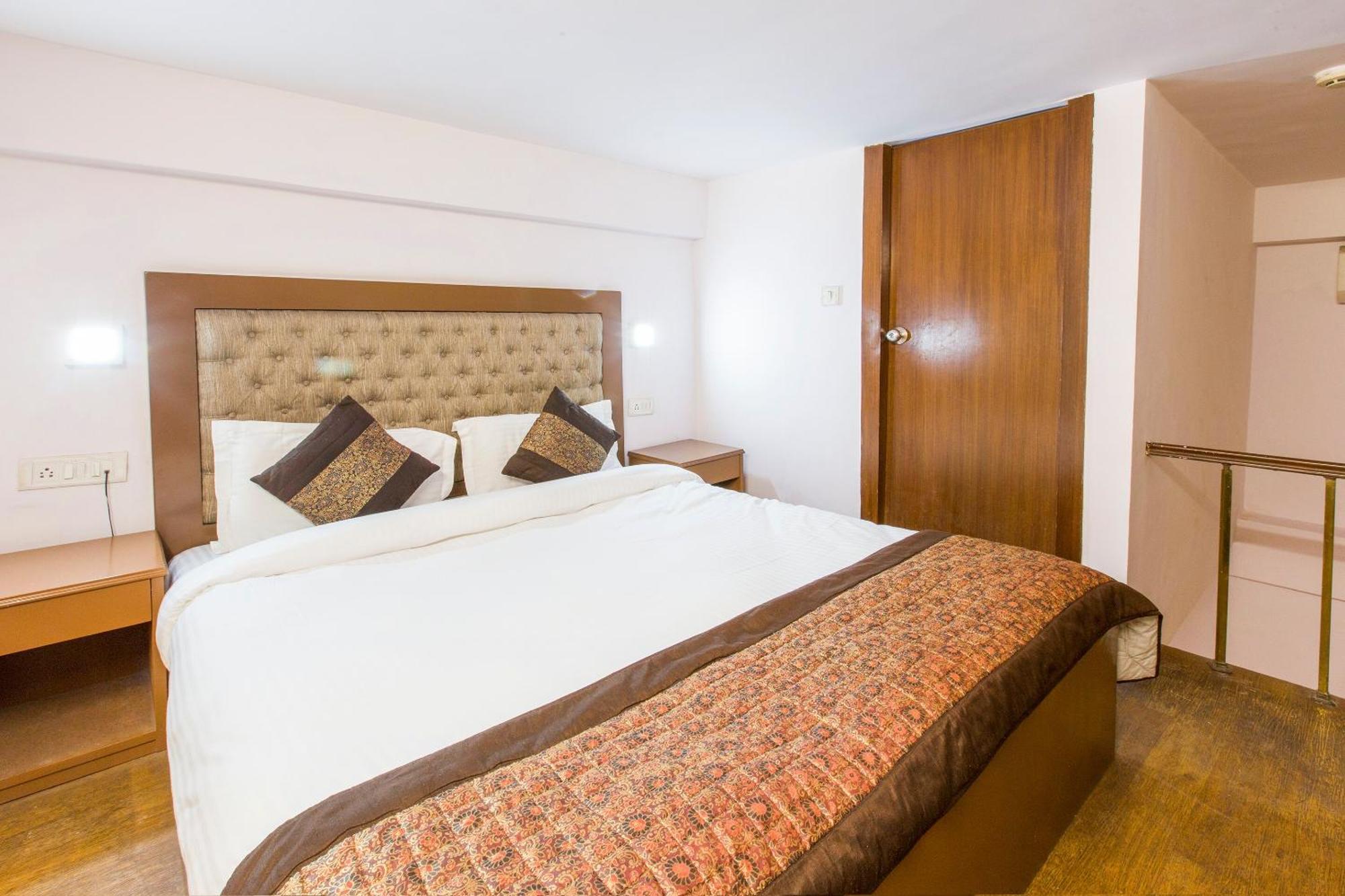 Hotel O Hotel Landmark Inn Delhi  Bagian luar foto